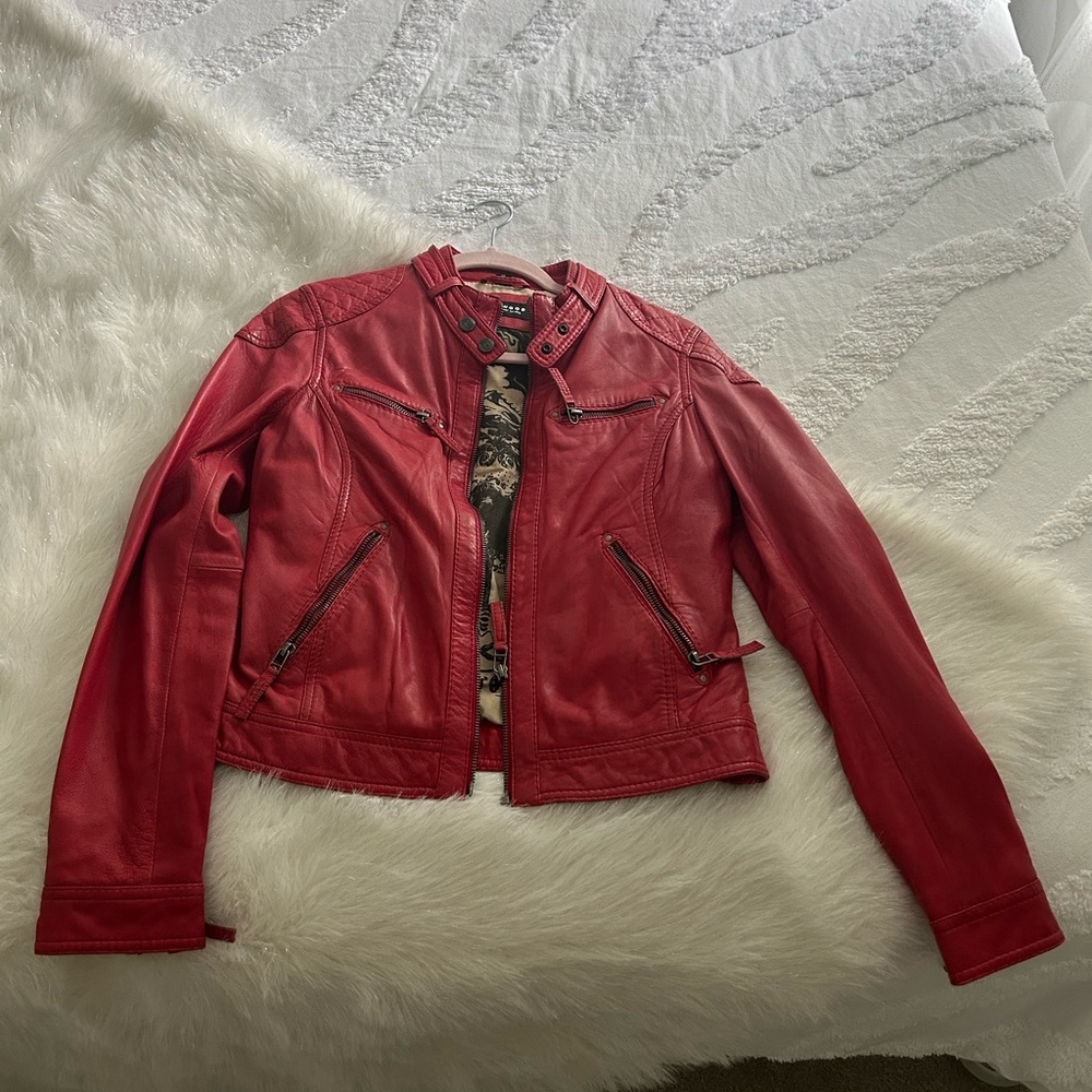 Zara Red Leather Jacket Sleek Design